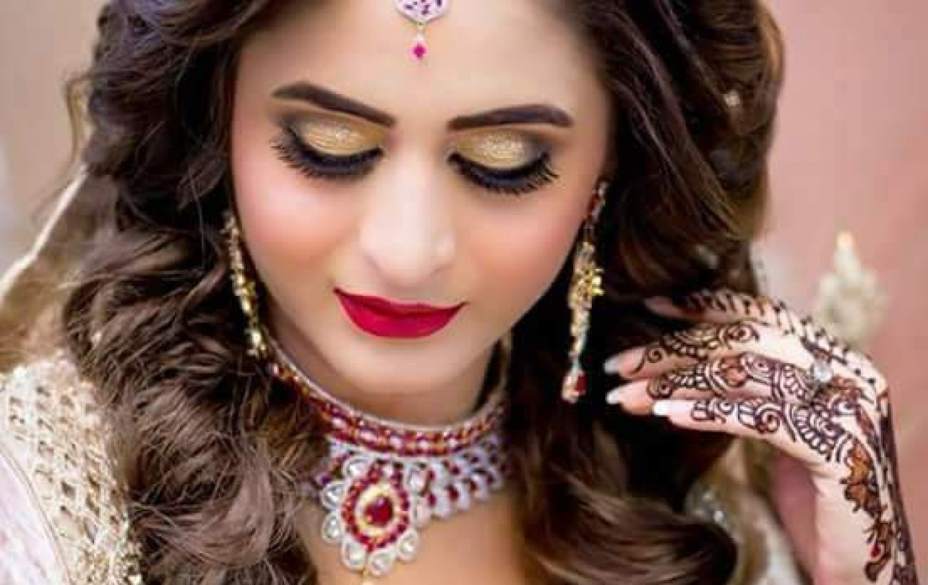 Engagement/ Reception Makeup Services At Home In Delhi/ Noida/ Gurugram Or Gurgaon